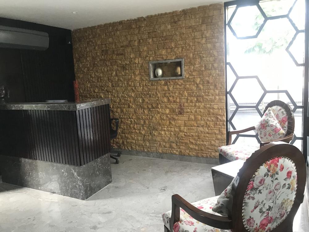 Hotel Levana, Hazratganj Lucknow Luaran gambar